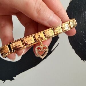 Gold Tone MOM Italian Charm Bracelet – 19 Links (18 cm) with Sparkly MAMA Heart